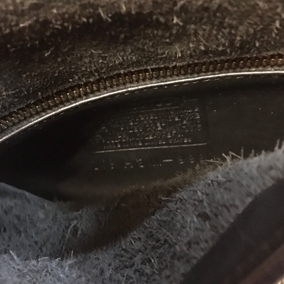 Vintage Coach Classic Black Leather Shoulder Bag - Picture 7 of 8